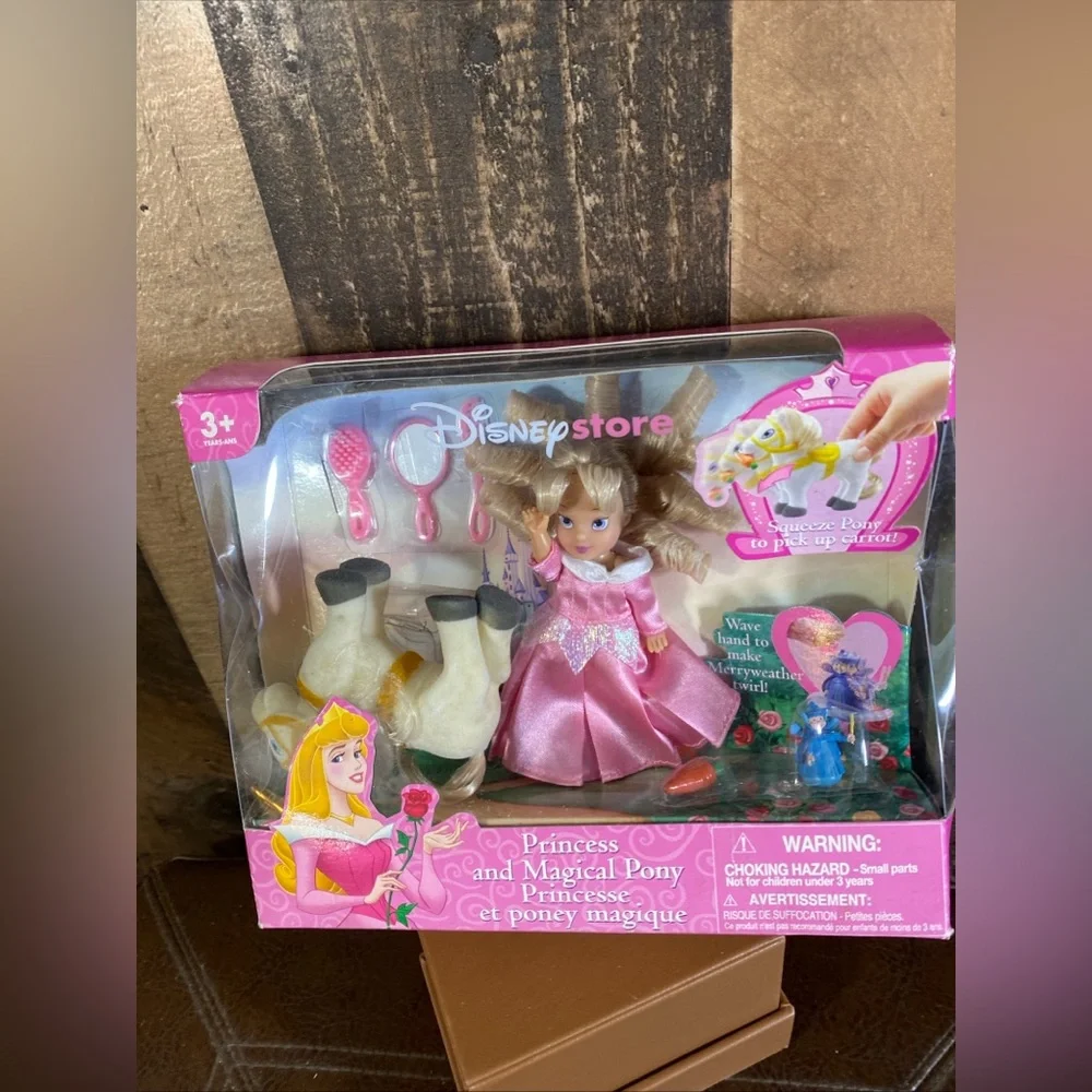 Princess Sleeping Beauty Doll Magical Pony And Merriweather Playset 2001 Retired
